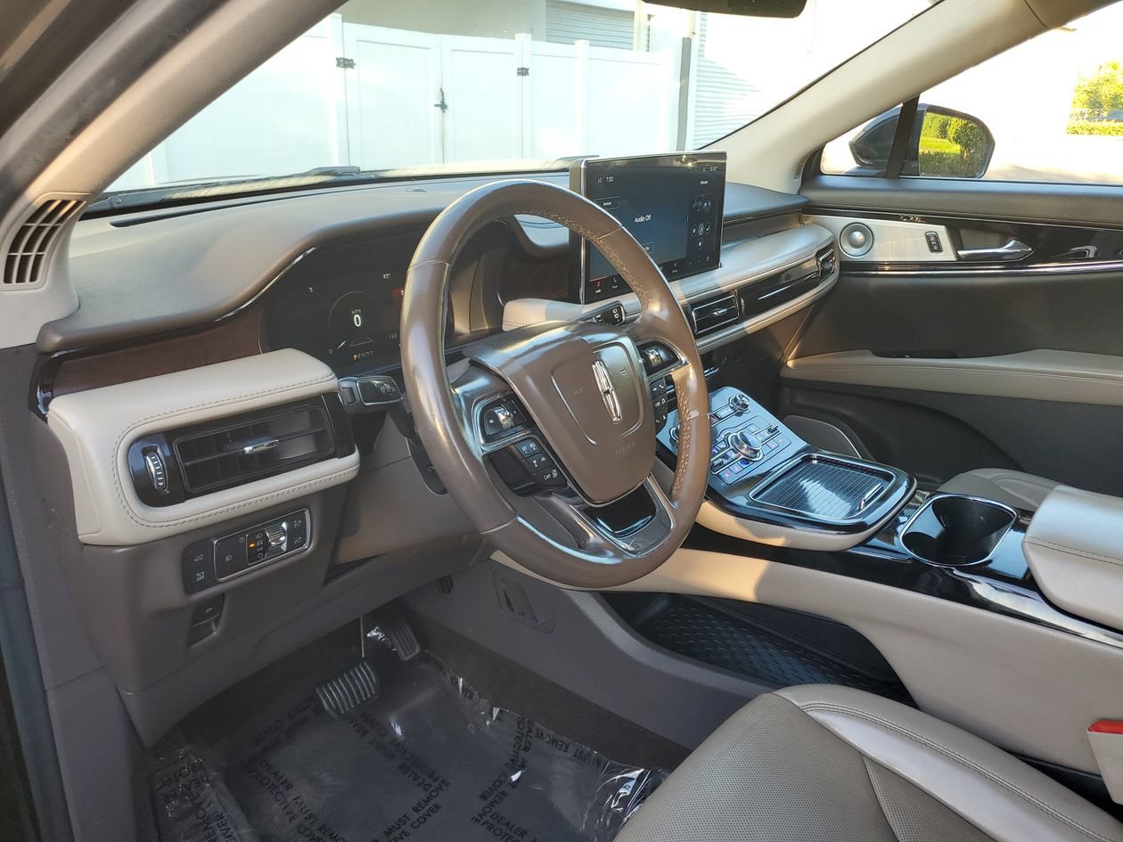 Used 2022 Lincoln Nautilus Reserve w/ Equipment Group 202A AWD/4WD image 19