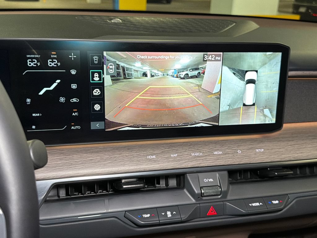 Certified 2024 Kia EV9 Land AWD/4WD image 35