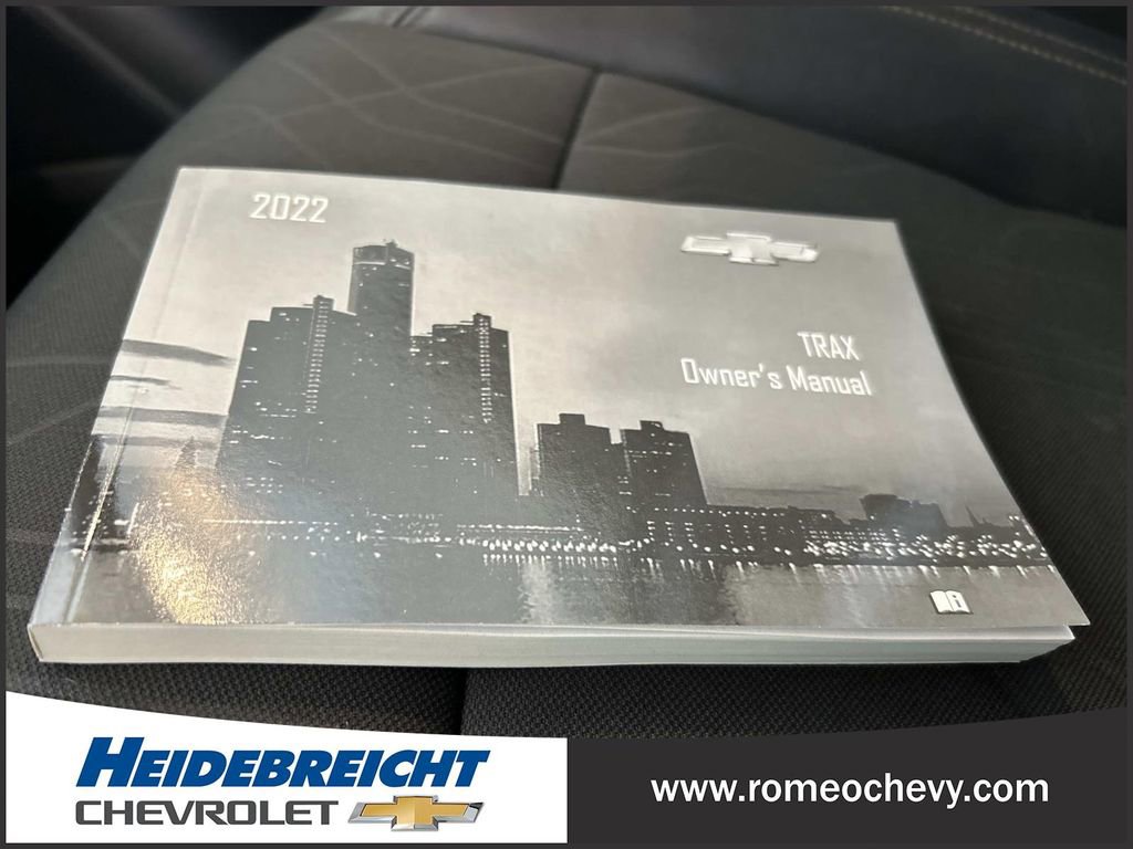 Certified 2022 Chevrolet Trax LT w/ LT Convenience Package AWD/4WD image 27