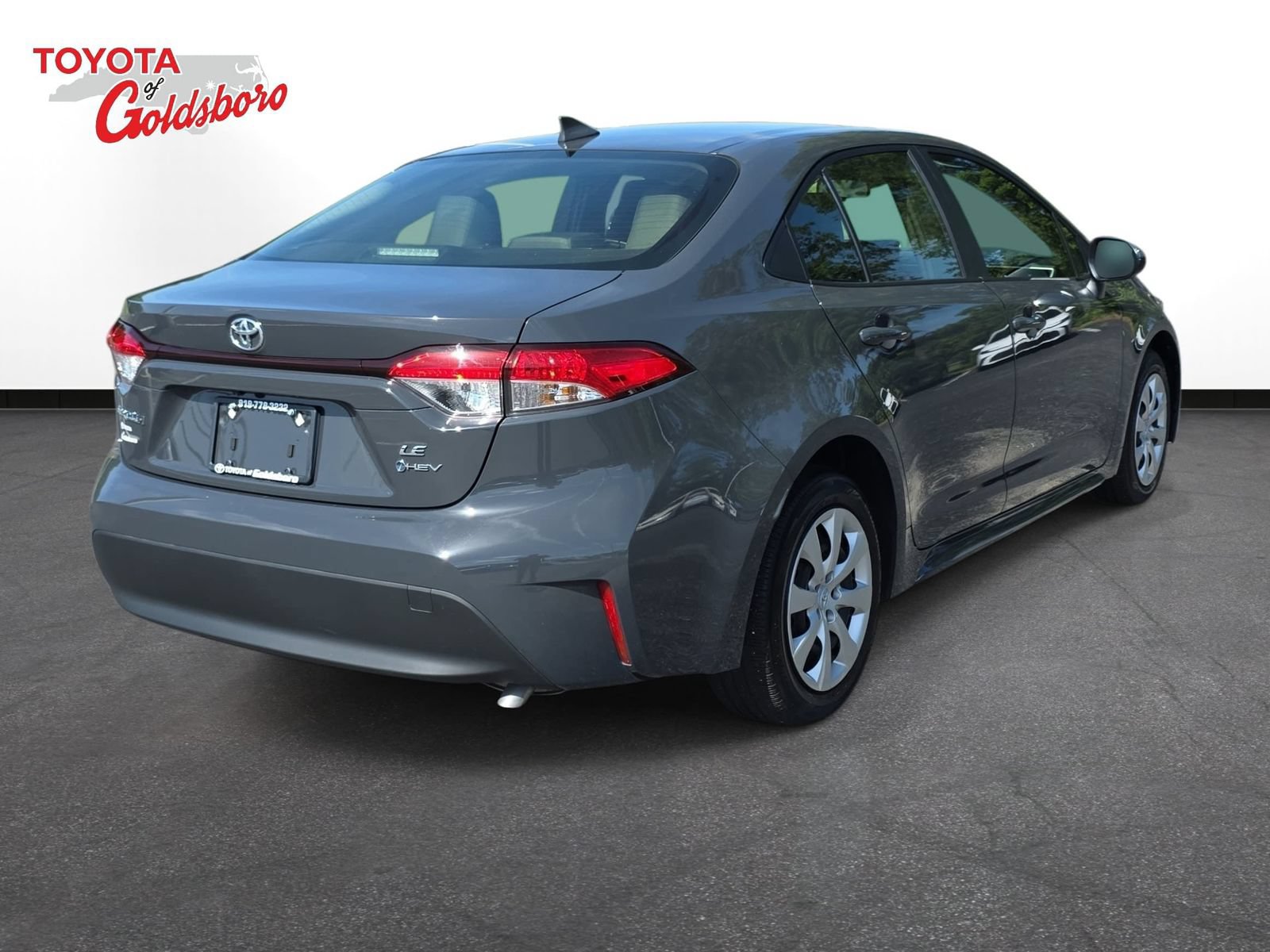 Used 2026 Toyota Corolla LE FWD image 5