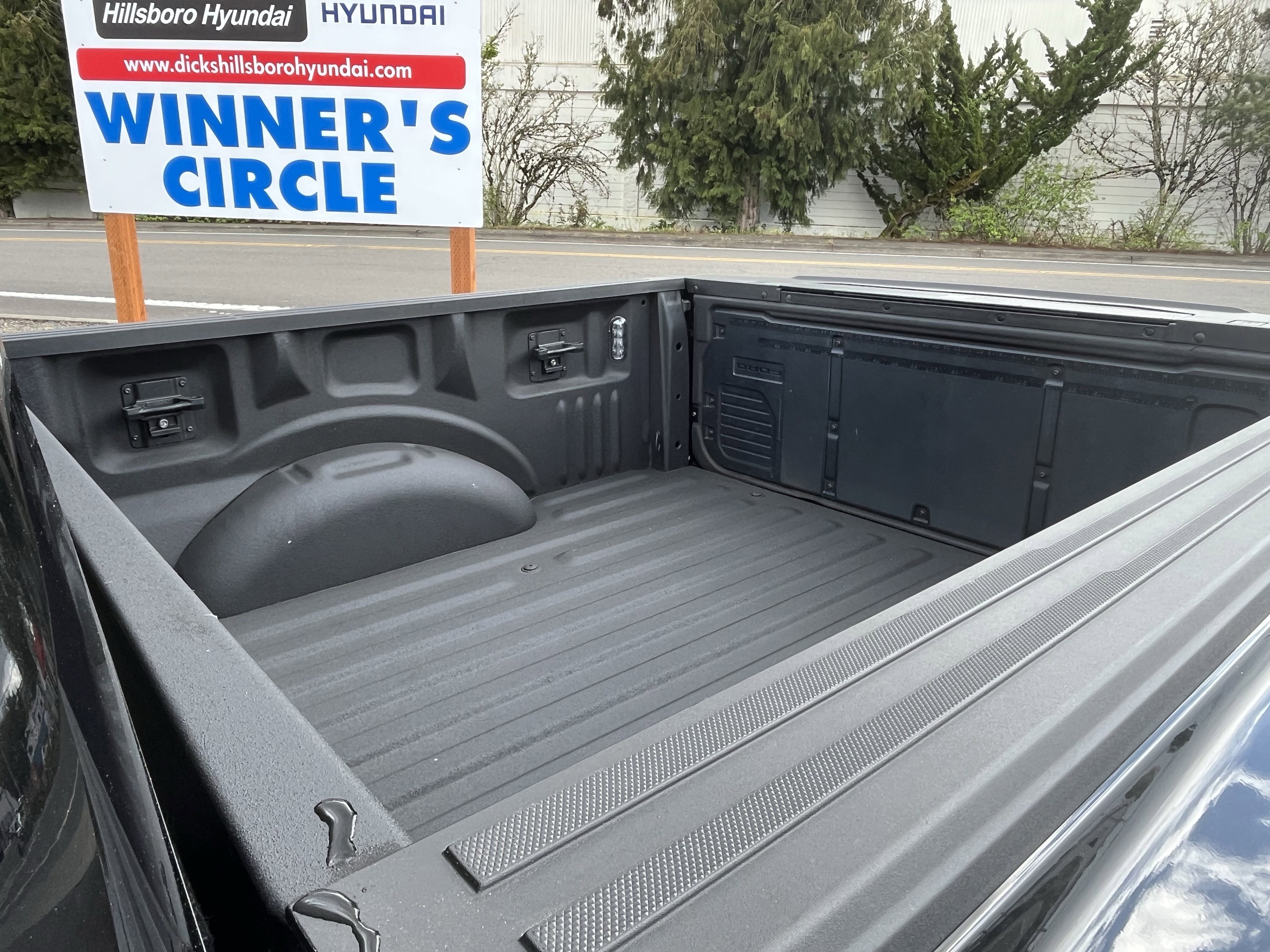 Used 2023 Ford F150 Raptor AWD/4WD image 9
