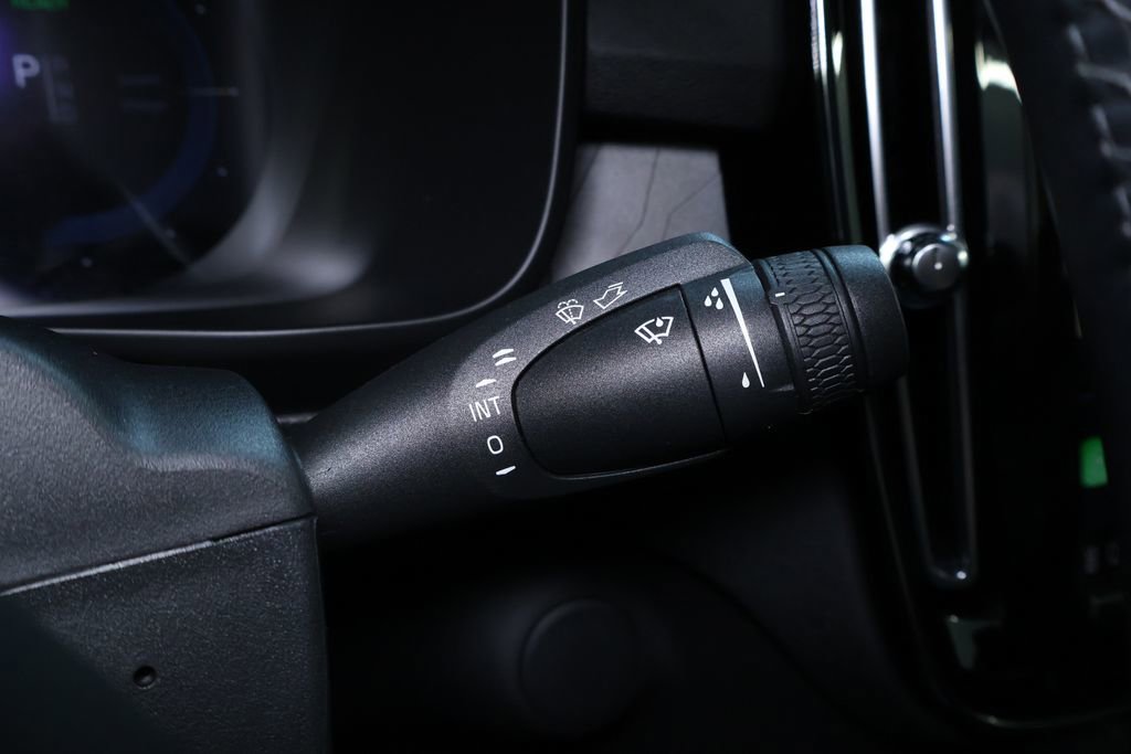Used 2022 Volvo C40 P8 Recharge Ultimate image 29