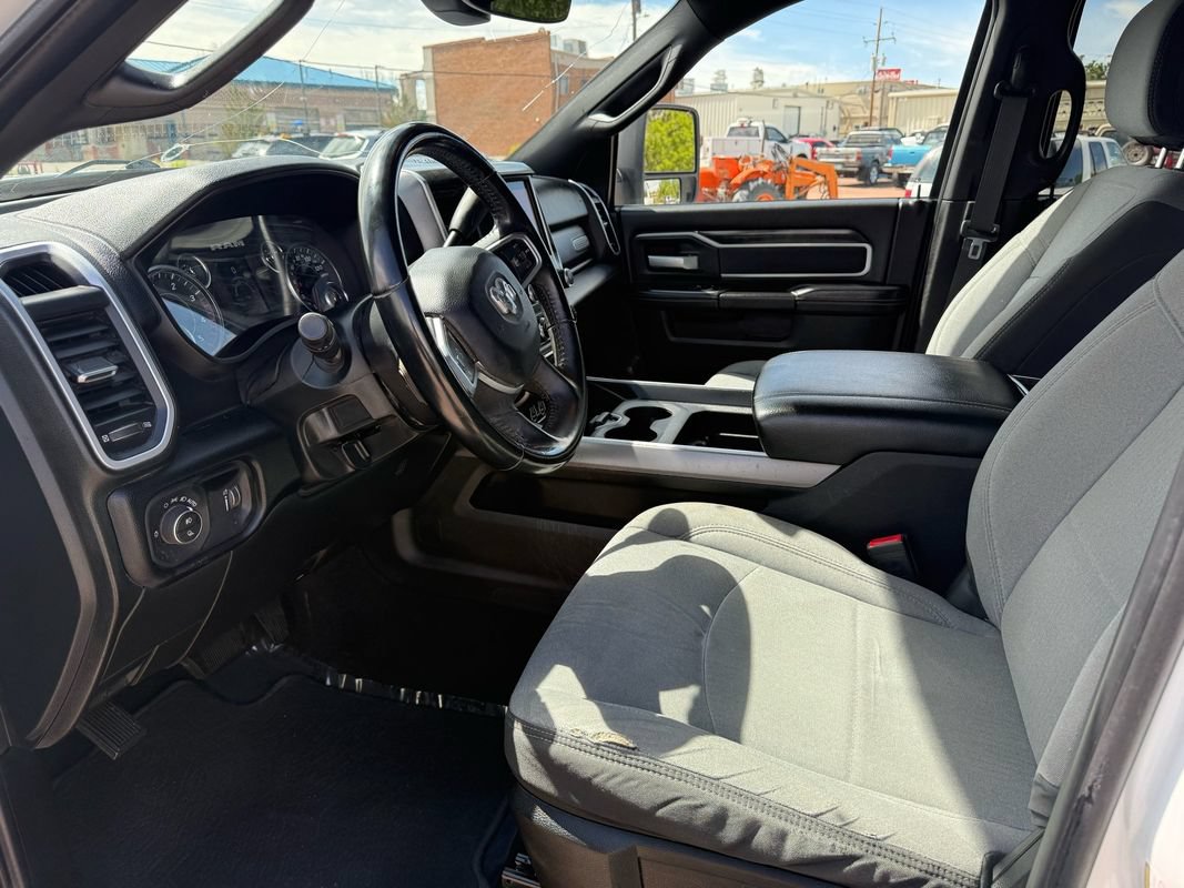 Used 2024 RAM 2500 Big Horn w/ Off Road Package AWD/4WD image 16