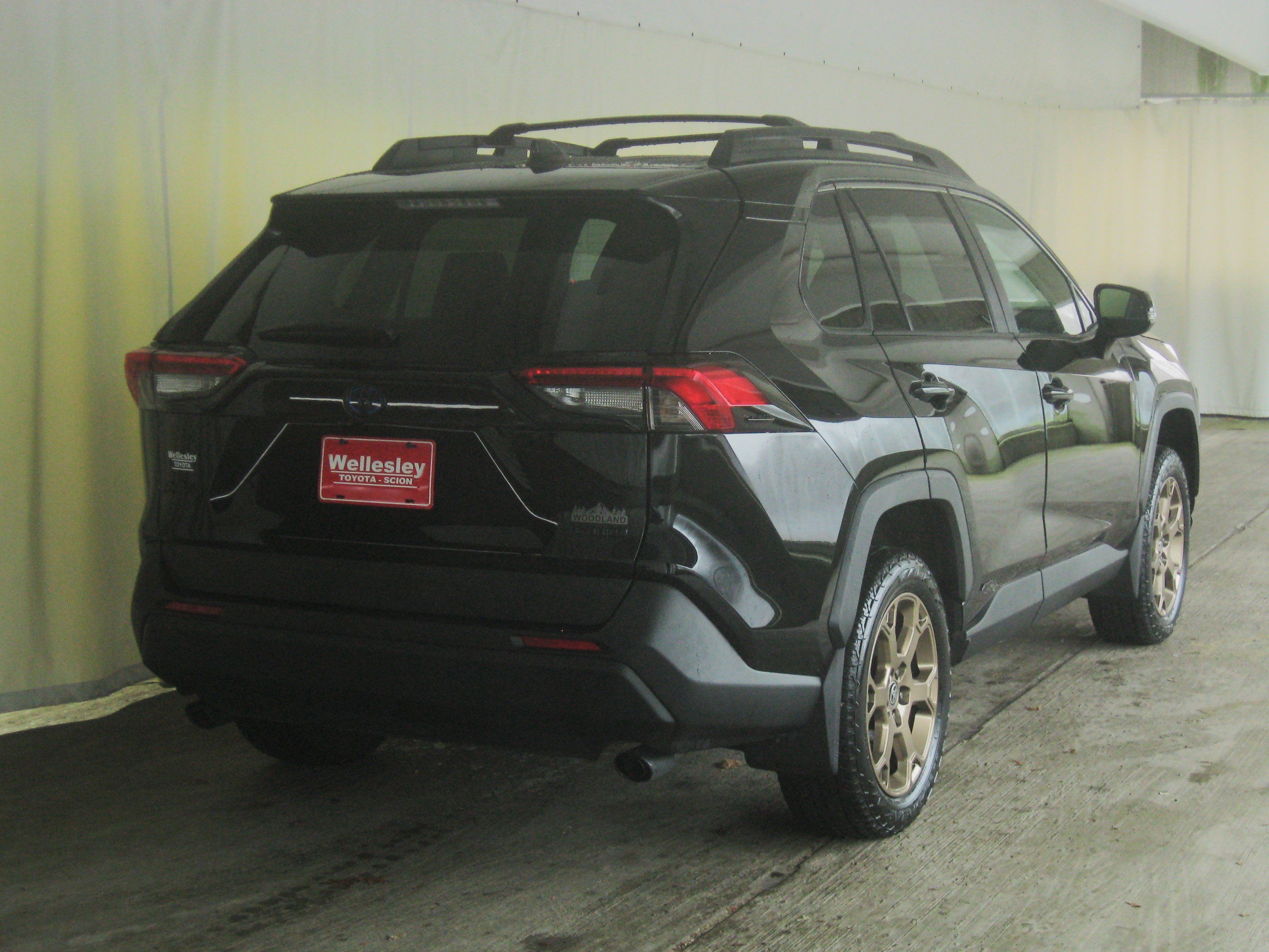 Used 2023 Toyota RAV4 AWD Hybrid image 6