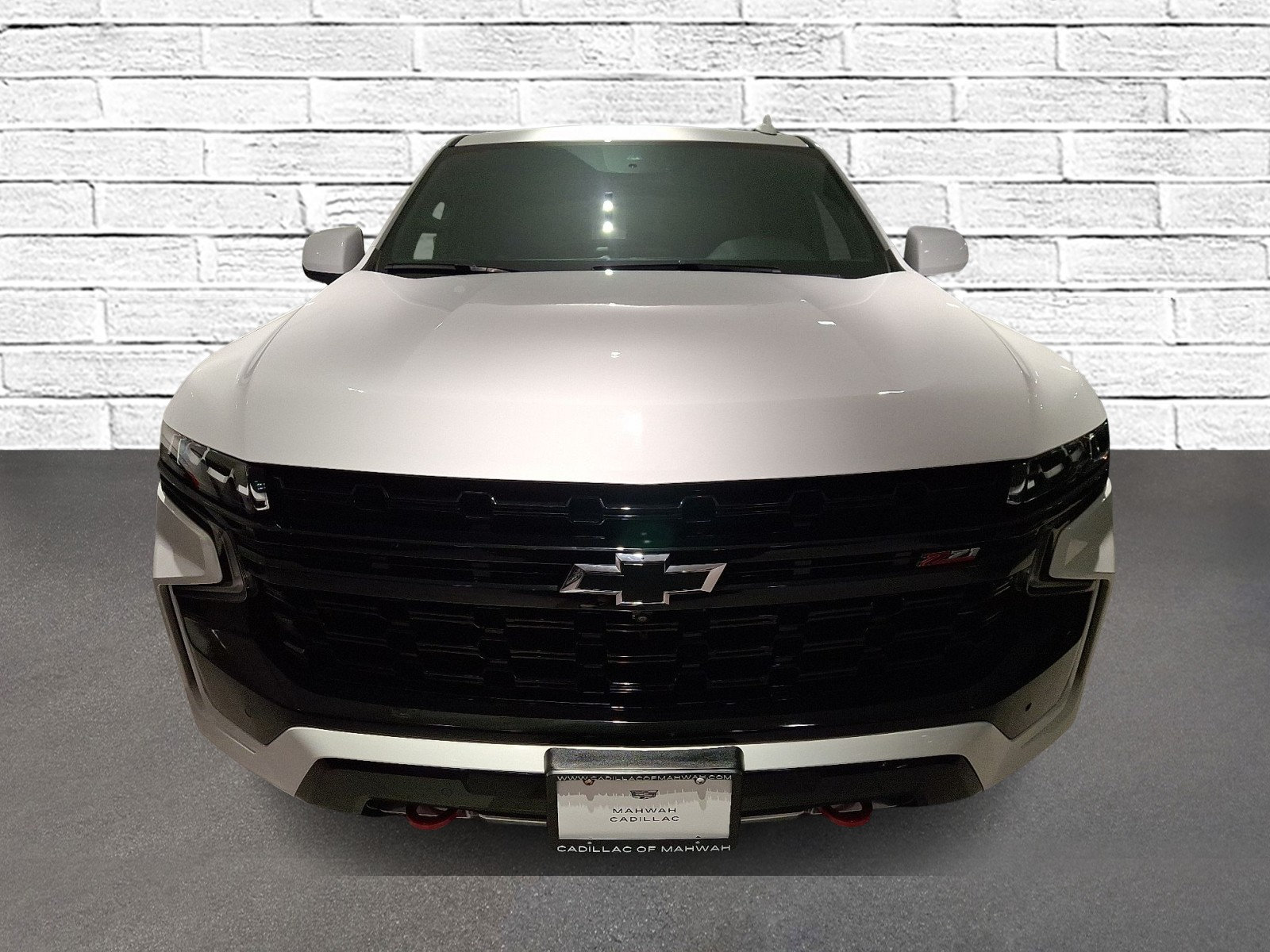 Used 2023 Chevrolet Tahoe Z71 w/ Z71 Off-Road Package AWD/4WD image 3