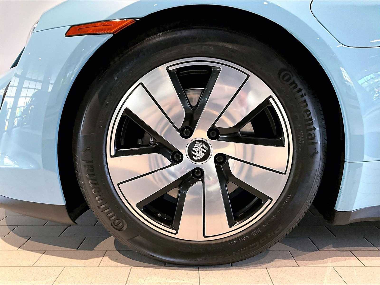 Used 2022 Porsche Taycan 4S image 14