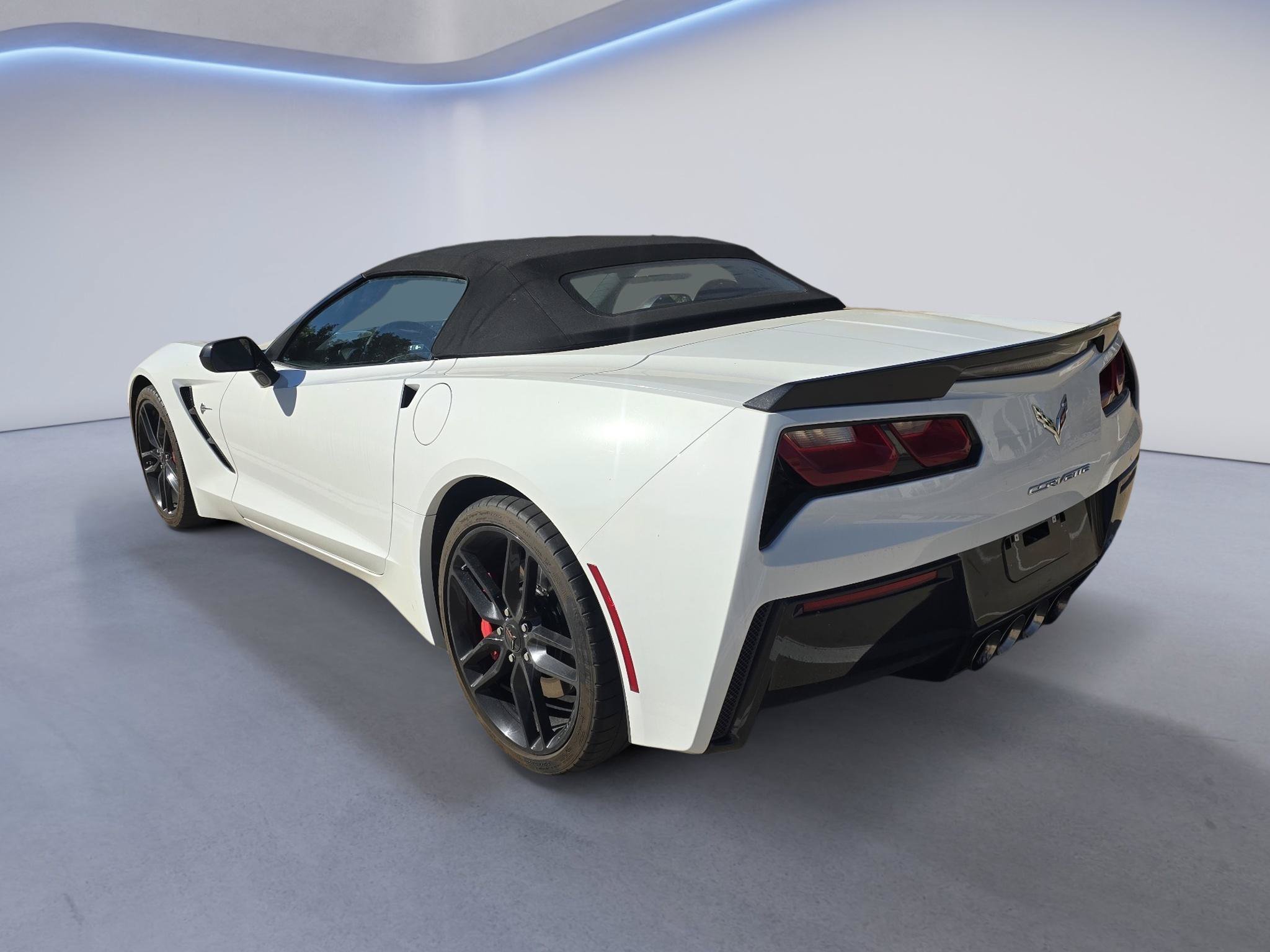 Used 2016 Chevrolet Corvette Stingray Convertible w/ Battery Protection Package RWD image 3