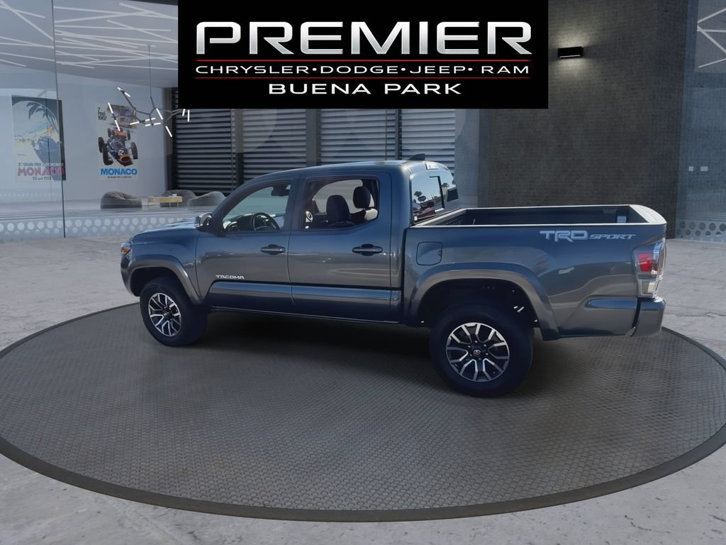 Used 2022 Toyota Tacoma TRD Sport w/ Technology Package RWD image 8
