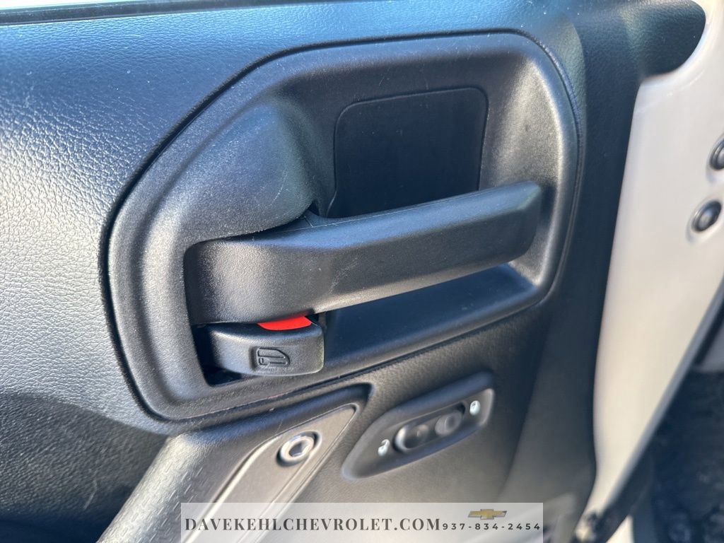 Used 2018 Jeep Wrangler Unlimited Sport image 9