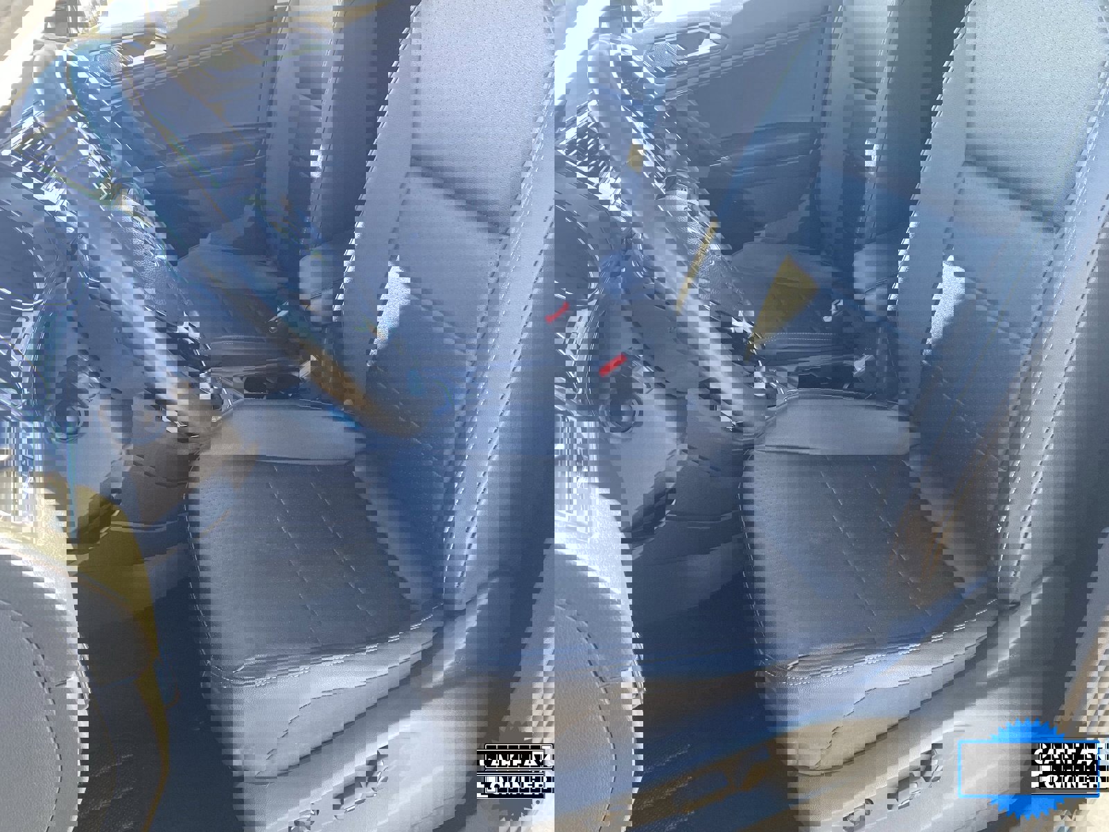 Used 2020 Volkswagen Tiguan SE image 21