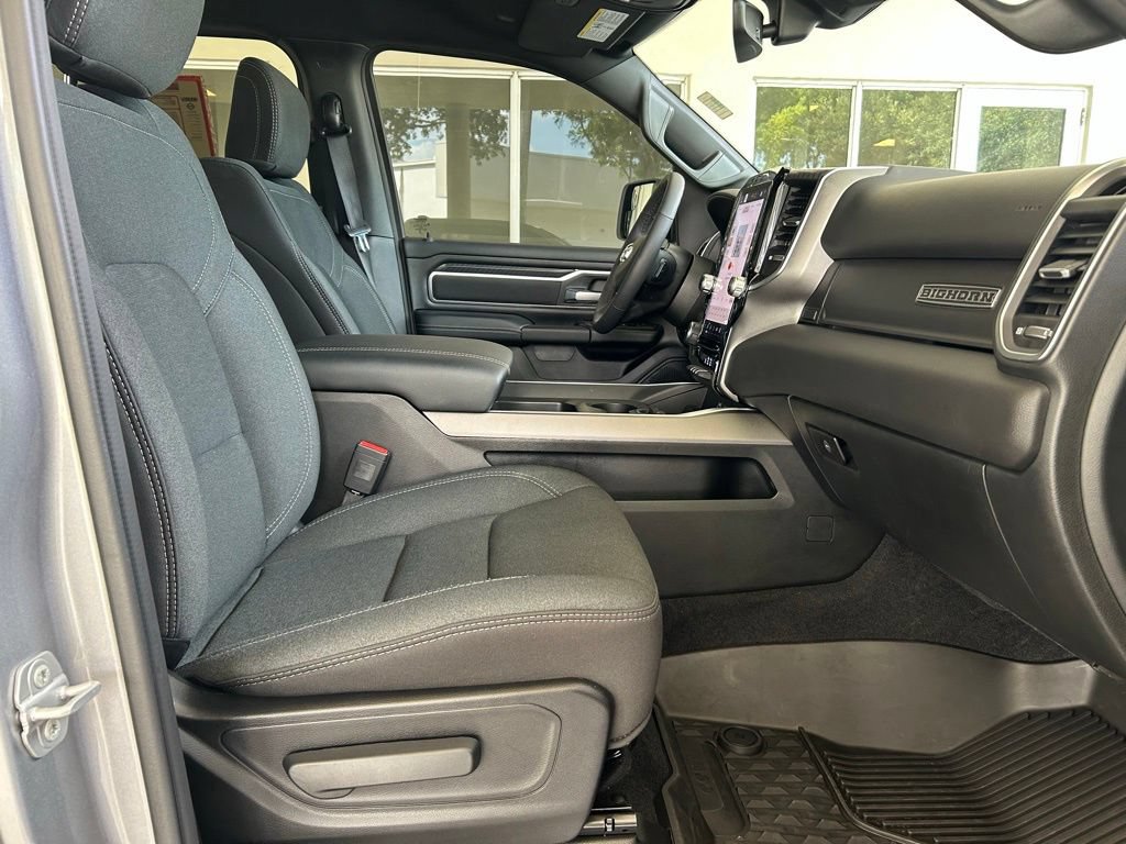 Used 2025 RAM 1500 Big Horn AWD/4WD image 24