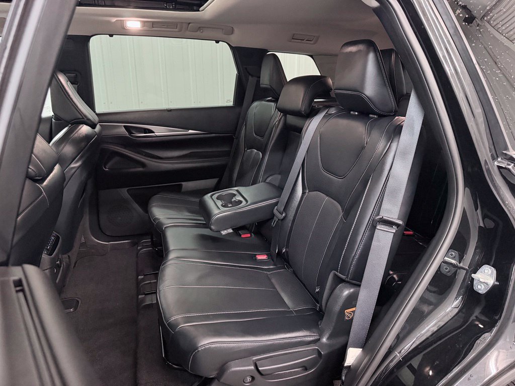 Certified 2024 INFINITI QX60 Luxe w/ Cargo Package AWD/4WD image 37