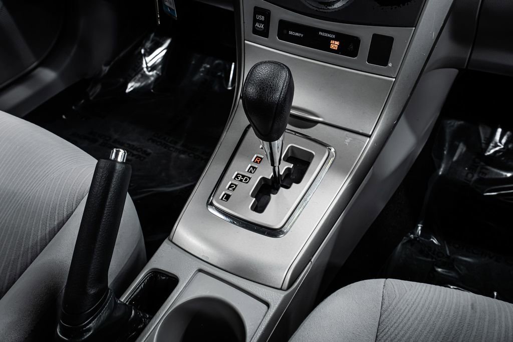 Used 2012 Toyota Corolla LE image 16