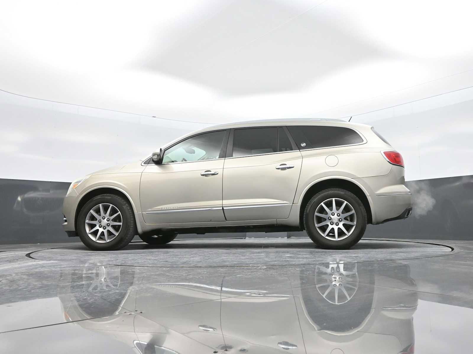 Used 2016 Buick Enclave Leather w/ Trailering Package image 31