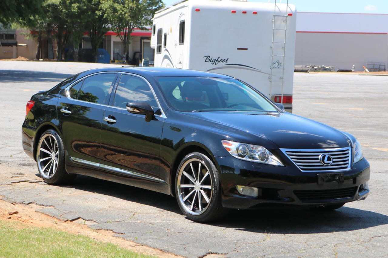 Used 2010 Lexus LS 460 RWD image 19