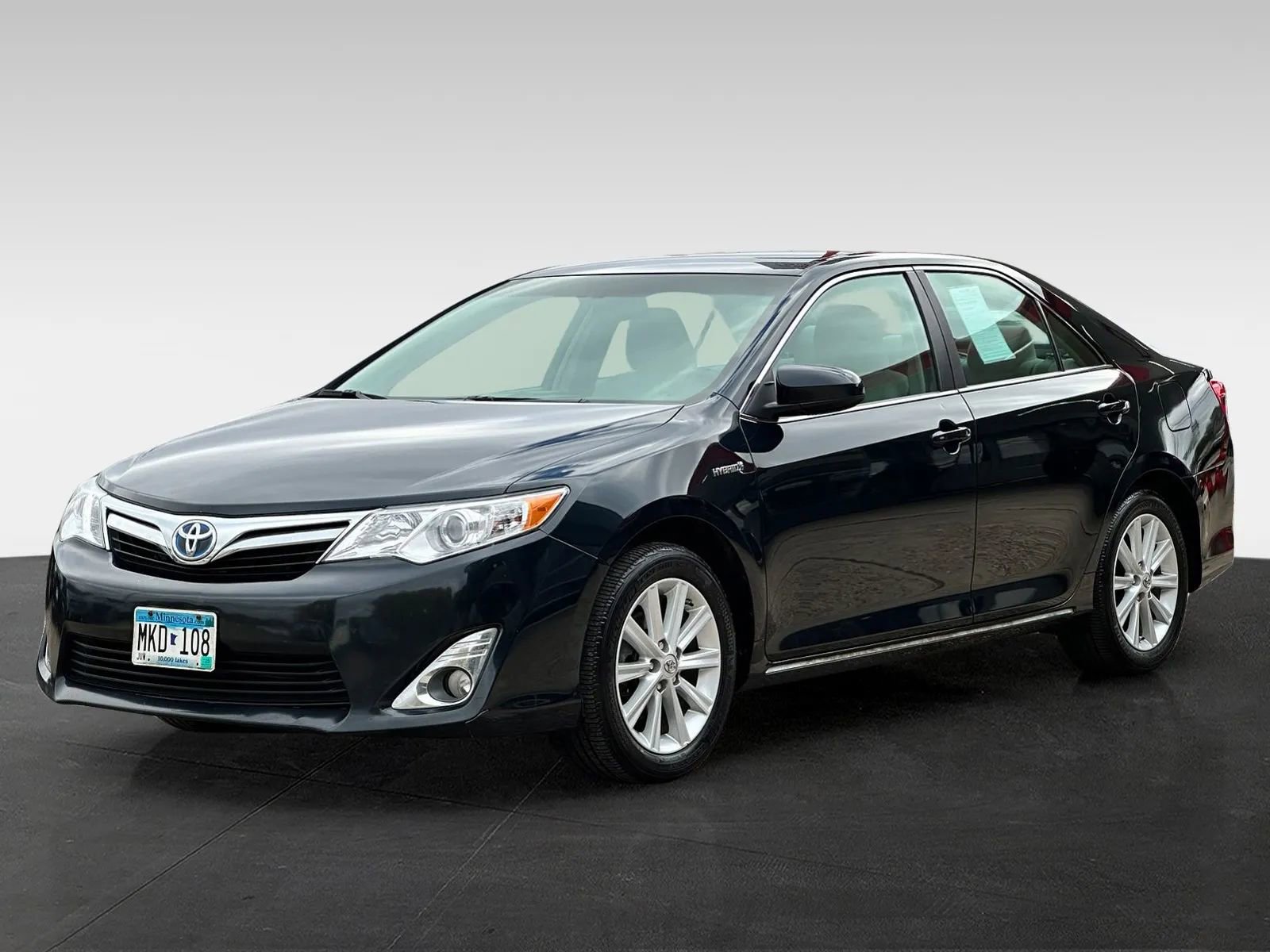 Used 2012 Toyota Camry XLE image 3