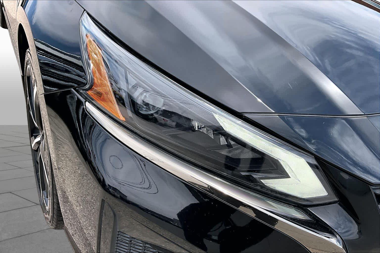 Used 2023 Nissan Altima 2.5 SR w/ SR Premium Package FWD image 28