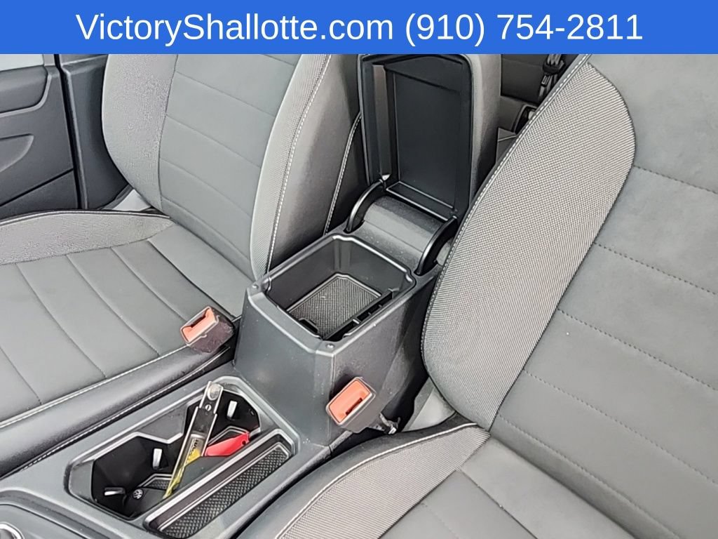 Used 2022 Volkswagen Taos SE FWD image 19