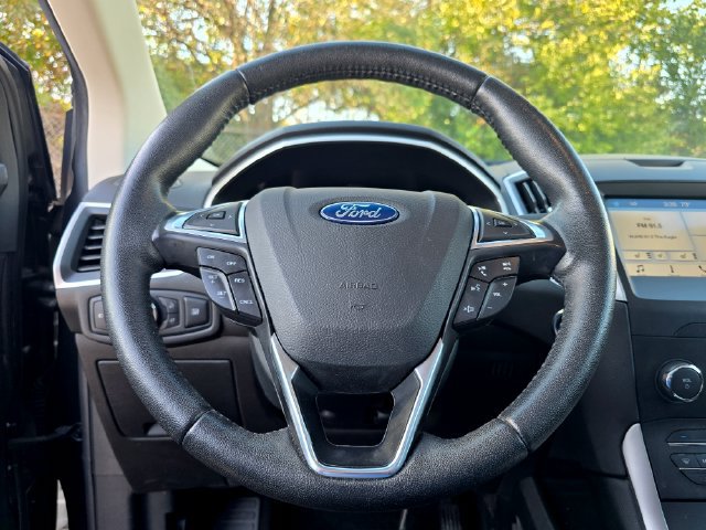 Used 2019 Ford Edge SEL w/ Equipment Group 201A AWD/4WD image 27