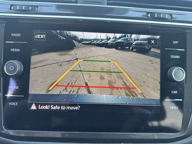 Used 2024 Volkswagen Tiguan SE image 16