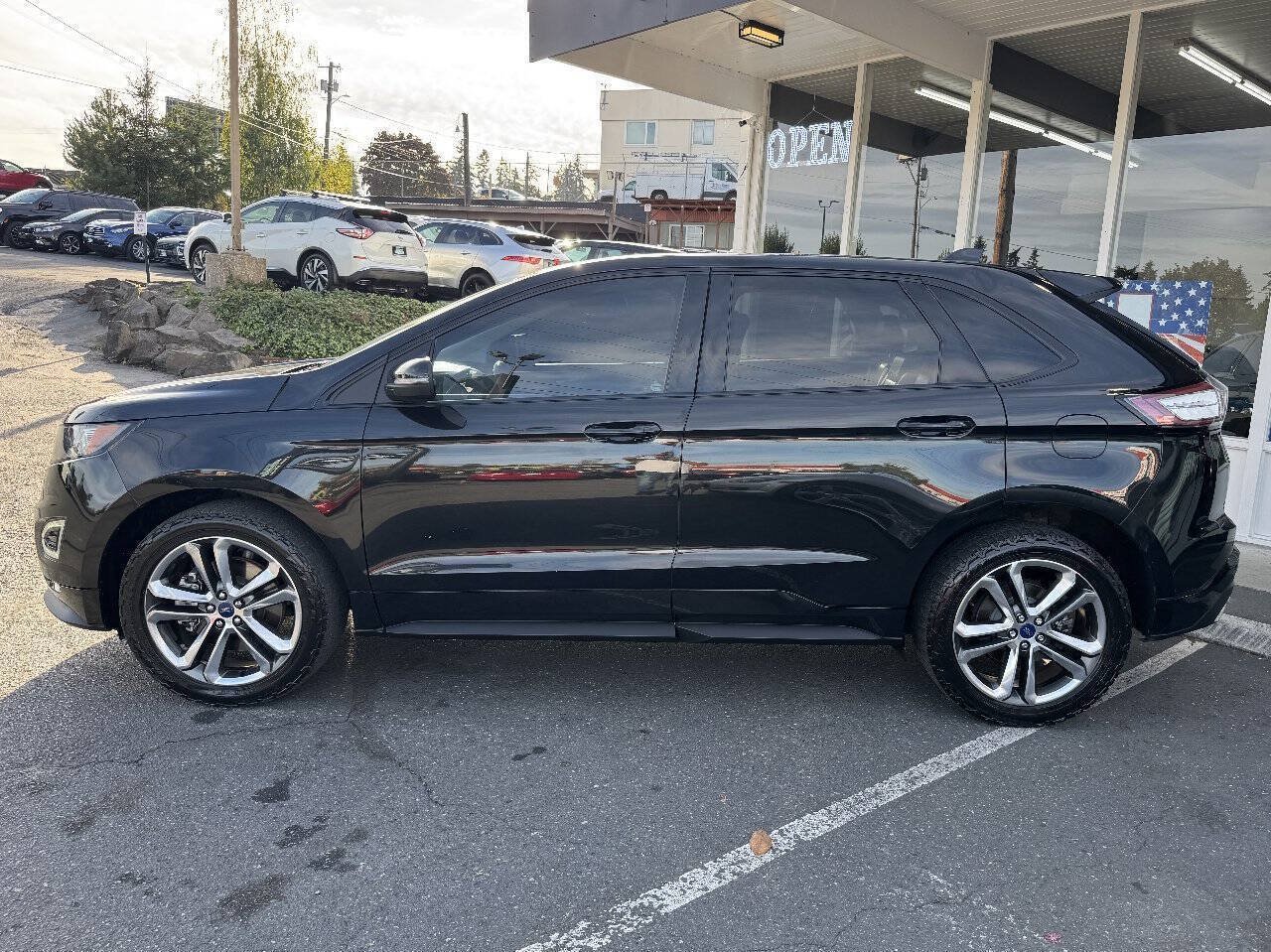 Used 2015 Ford Edge Sport AWD/4WD image 3