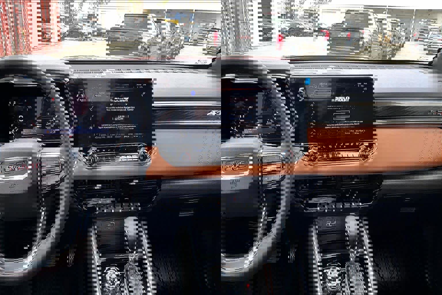 Used 2026 GMC Canyon AT4 w/ Technology Plus Package image 12