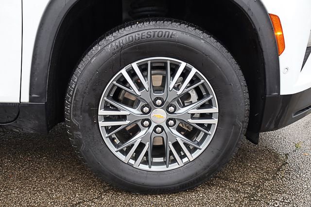 Used 2024 Chevrolet Traverse LT w/ Enhanced Driving Package image 10