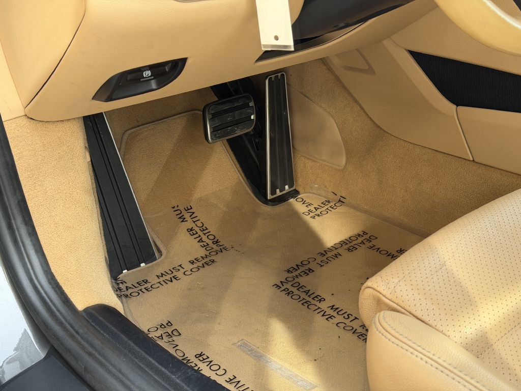 Used 2014 Porsche Cayman w/ Infotainment Package image 26