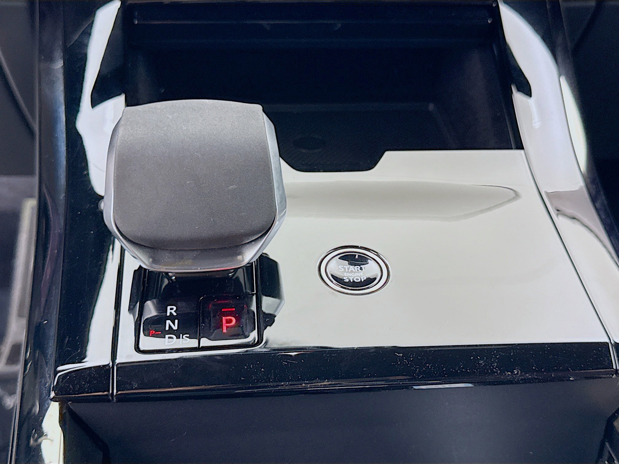 Used 2025 Land Rover Range Rover Sport Dynamic SE image 17