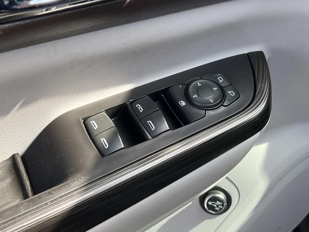 Used 2019 GMC Acadia SLT w/ LPO, Cargo Package FWD image 15
