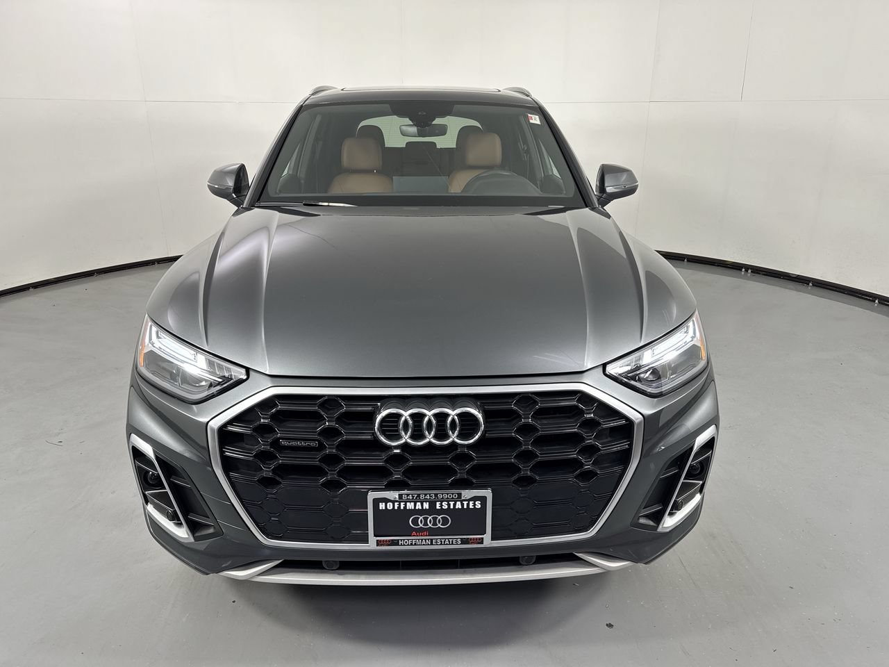 Used 2023 Audi Q5 2.0T Premium w/ Convenience Package AWD/4WD image 4