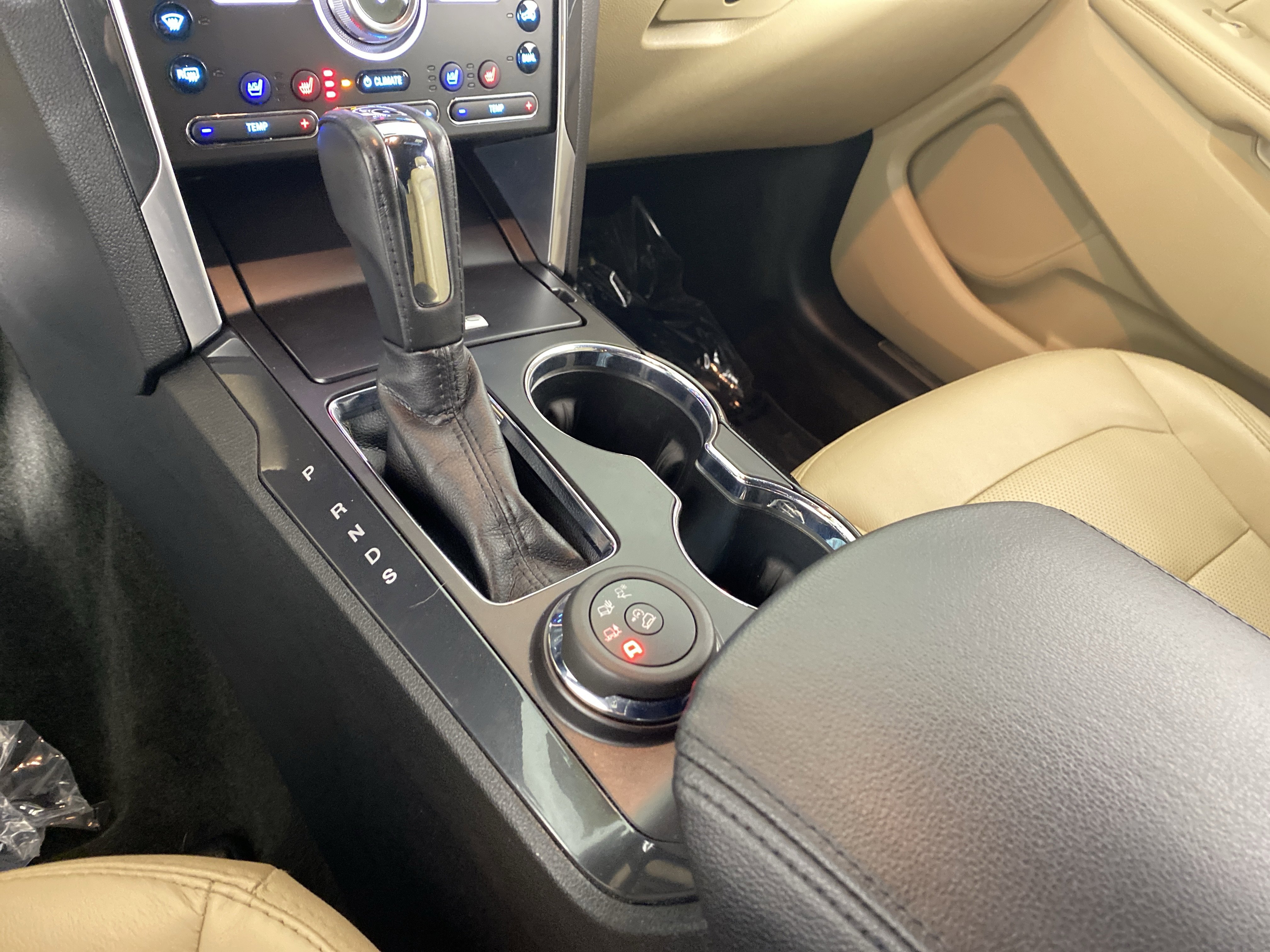 Used 2017 Ford Explorer Limited AWD/4WD image 30