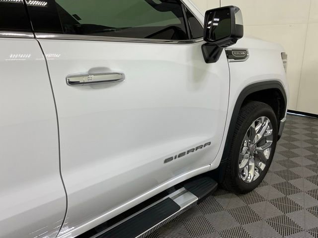 Used 2022 GMC Sierra 1500 SLT w/ SLT Premium Plus Package AWD/4WD image 9