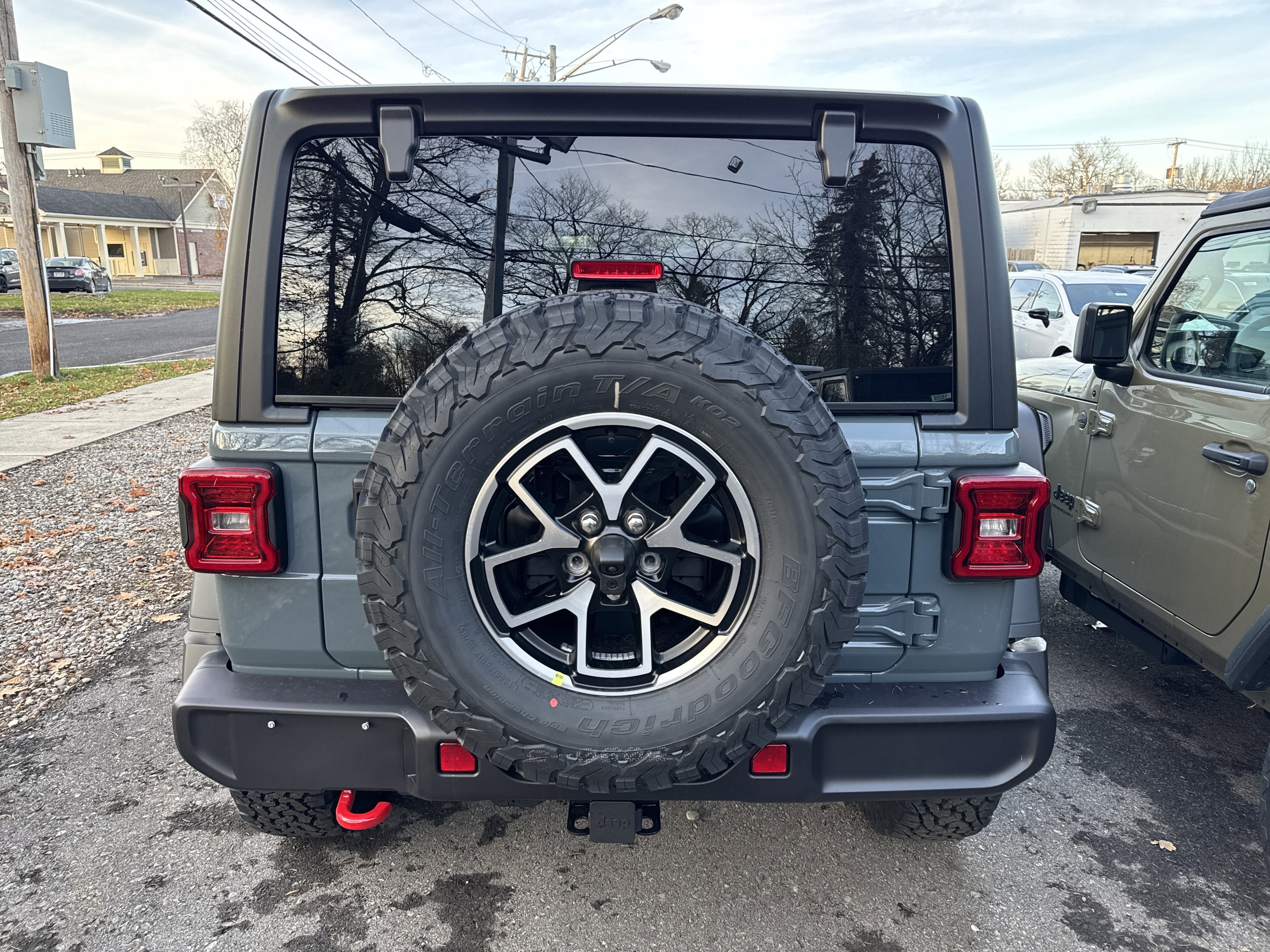 New 2026 Jeep Wrangler Unlimited Rubicon w/ Dual Top Group image 5