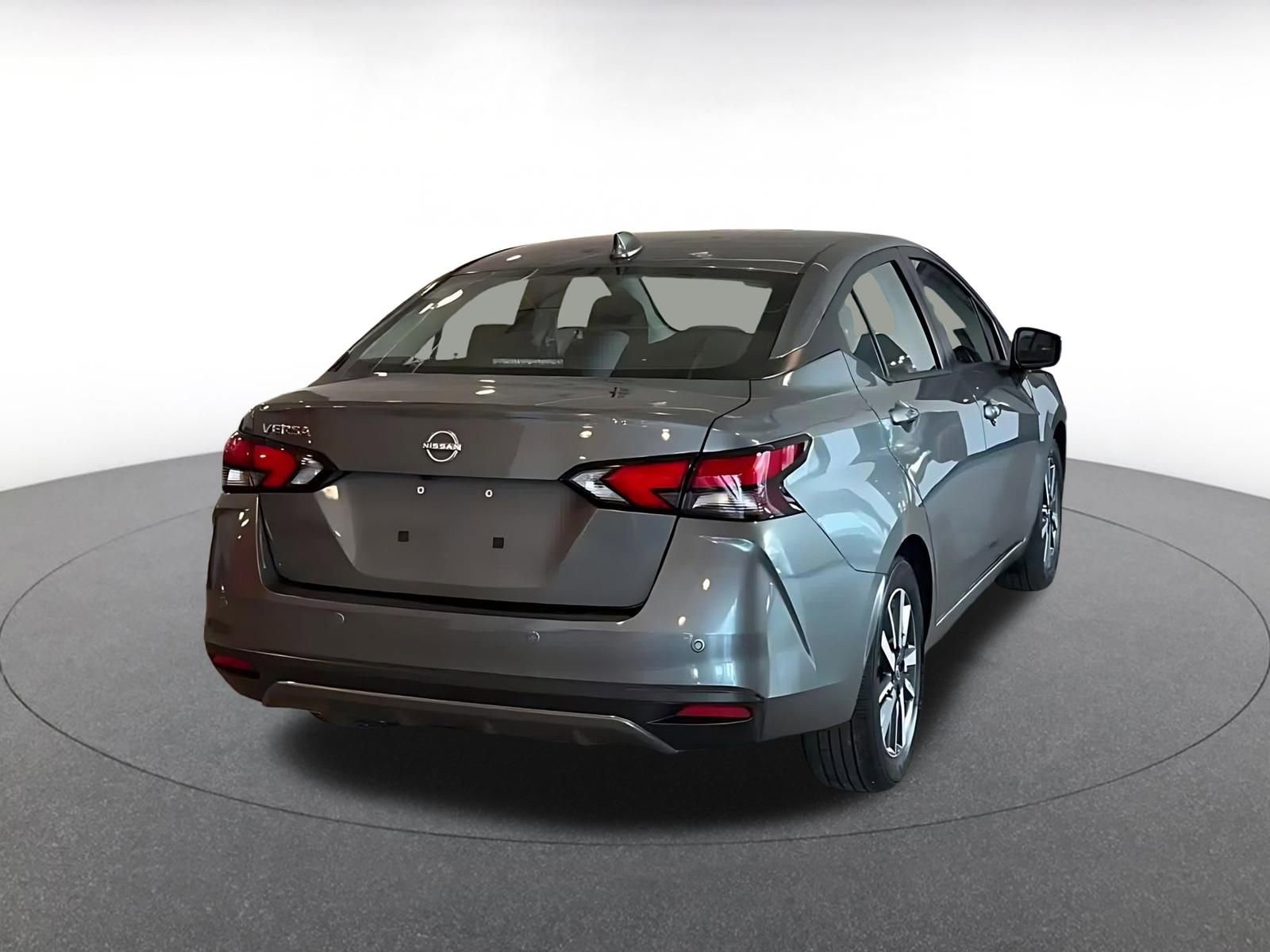Used 2025 Nissan Versa SV image 14