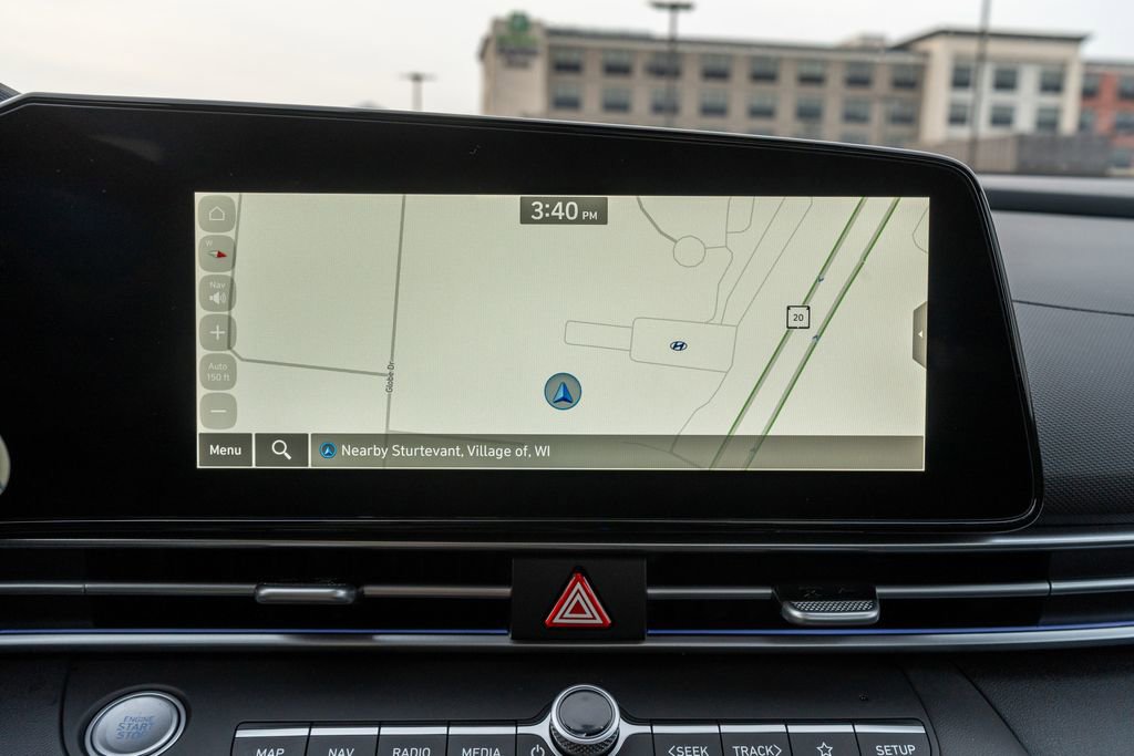 New 2025 Hyundai Elantra Limited image 34