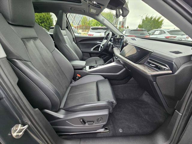 Used 2025 Audi Q5 Prestige AWD/4WD image 11