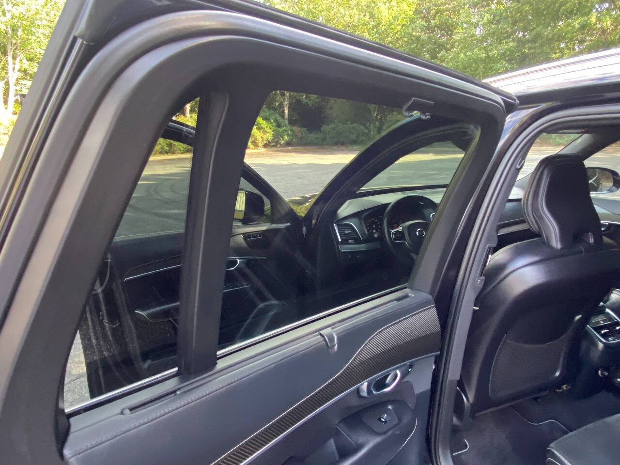 Used 2019 Volvo XC90 T5 R-Design w/ Protection Package Premier FWD image 45