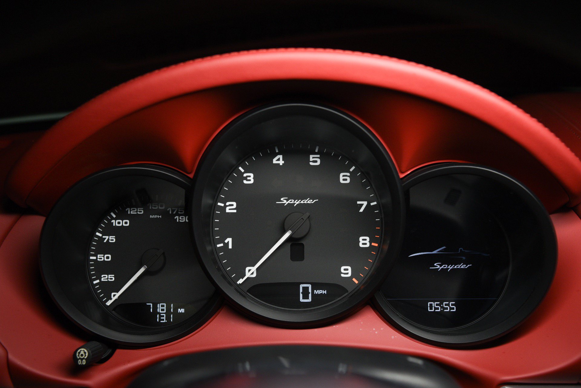Used 2016 Porsche Boxster Spyder RWD image 18