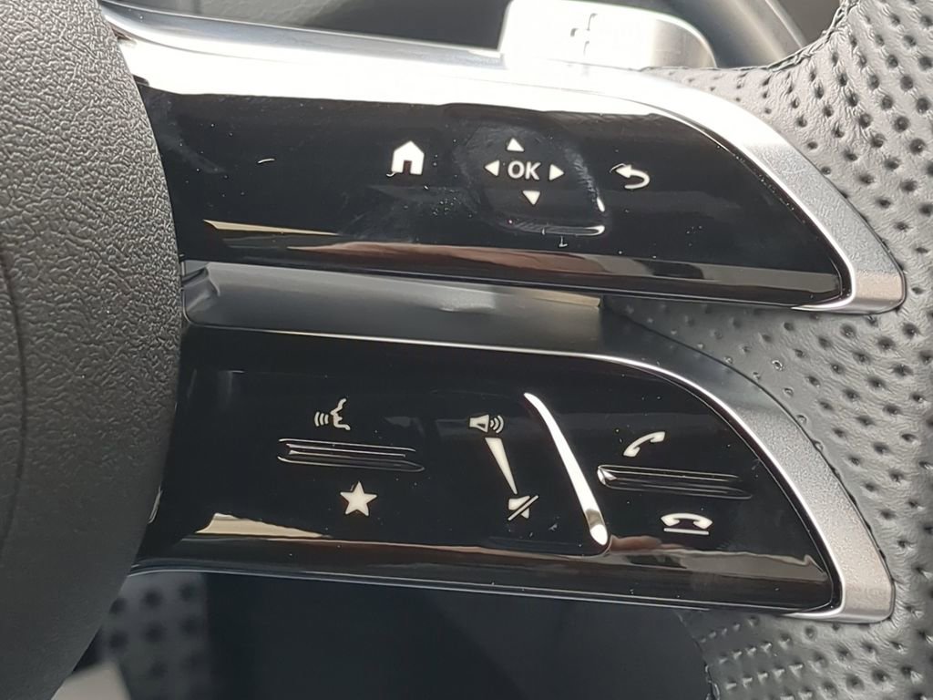 Certified 2025 Mercedes-Benz GLC 350e 4MATIC image 13