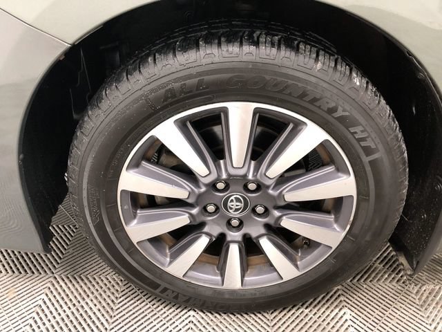 Used 2018 Toyota Sienna LE AWD/4WD image 27