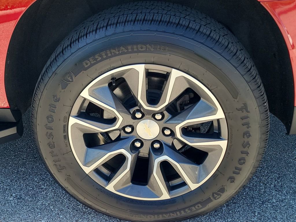 Used 2022 Chevrolet Suburban LT w/ LT Signature Package image 13