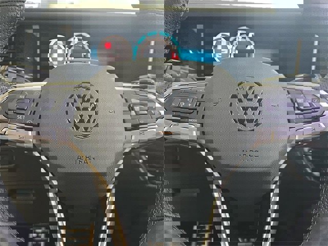 New 2026 Volkswagen Tiguan SE R-Line image 19