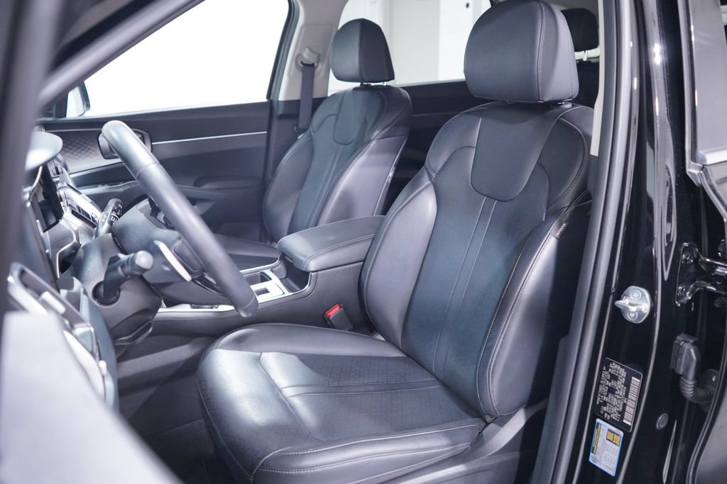 Used 2023 Kia Sorento EX FWD image 7