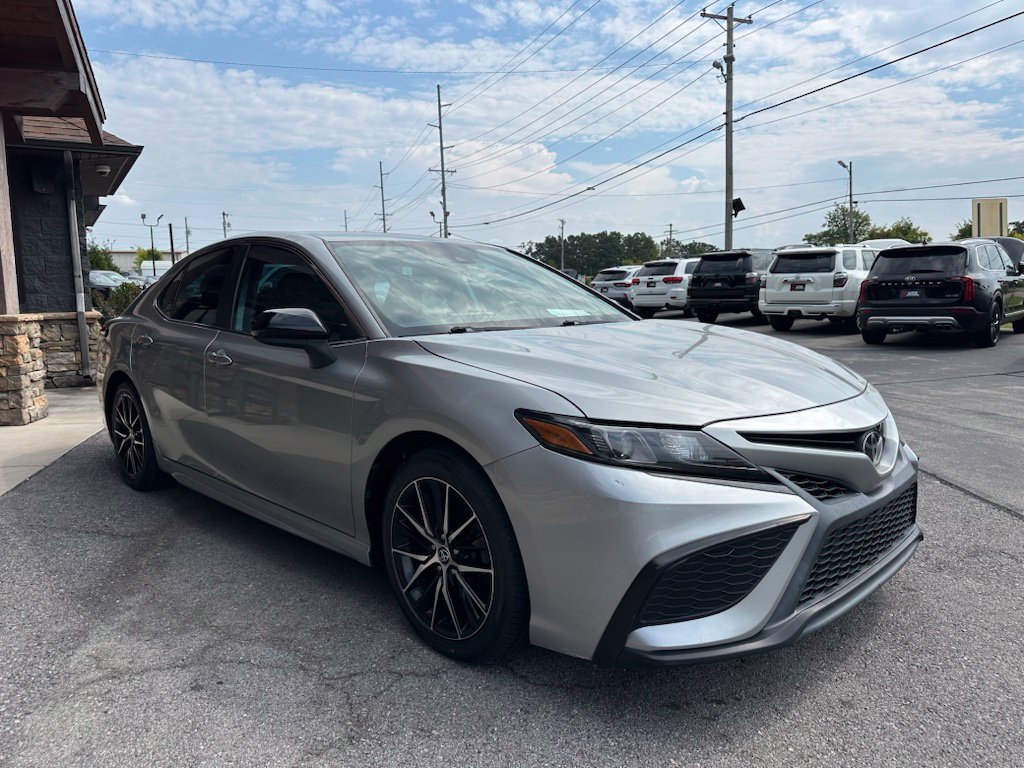 Used 2021 Toyota Camry SE FWD image 8