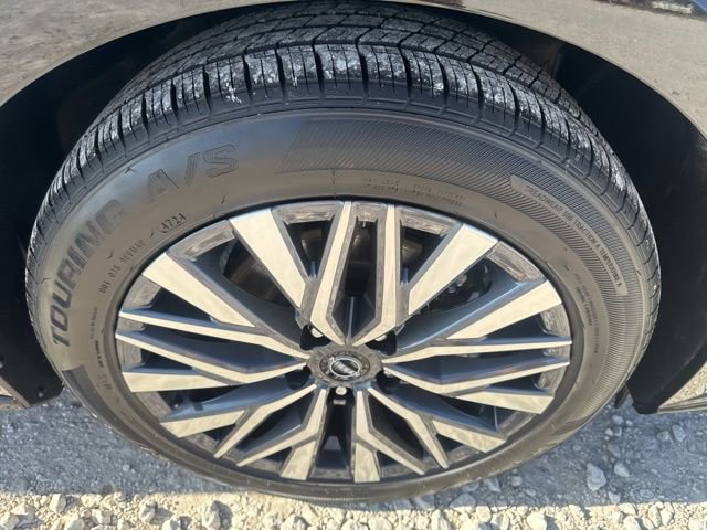 Used 2024 Nissan Altima 2.5 SV image 4