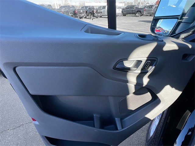 Used 2024 Ford Transit 350 XLT image 29
