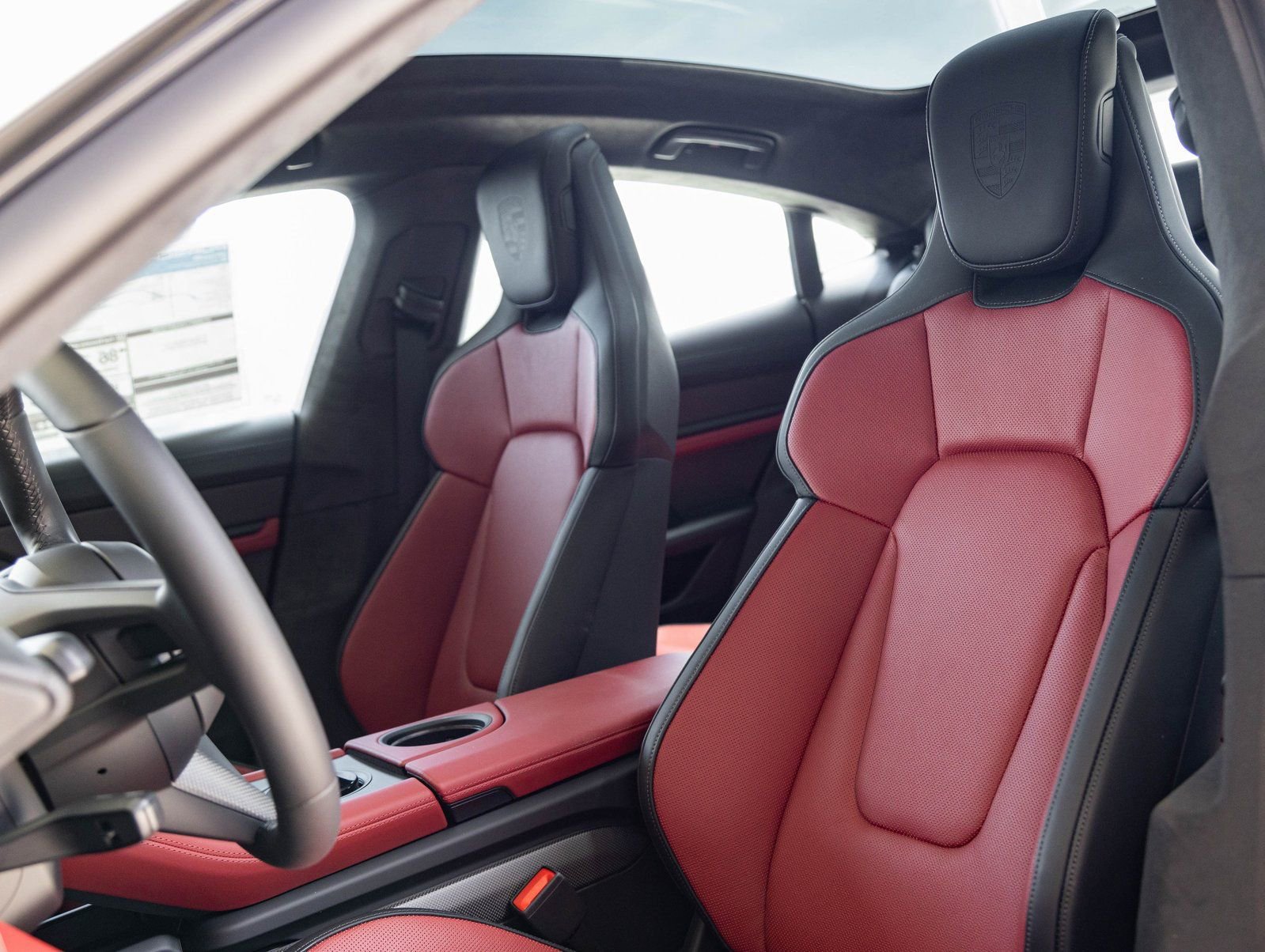 Used 2025 Porsche Taycan GTS image 15