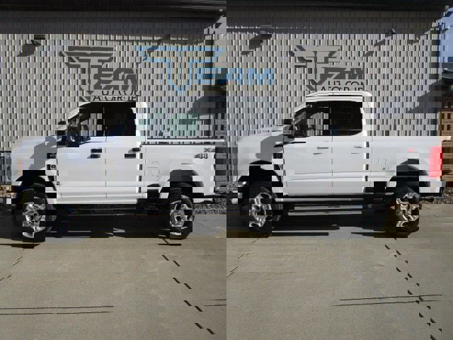 New 2026 Ford F250 XLT w/ Snow Plow/Camper Package image 4