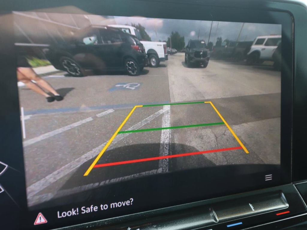 Used 2025 Volkswagen Atlas SE image 6